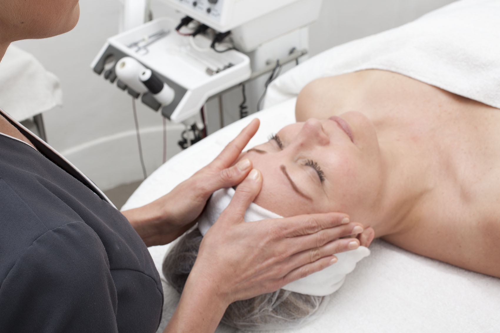 Bryan Barrett massage treatment Marylebone